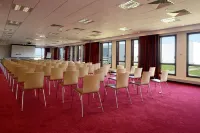 Kyriad Prestige Lyon Est - Saint Priest Eurexpo Hotel and Spa Hotels in Saint-Priest