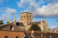 Torrington Hall Hotels in Saint Albans District