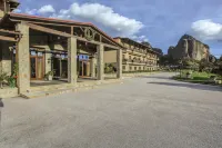 Grand Meteora Hotel