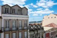 Portas do Teatro Apartments