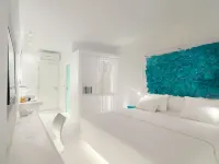 Mykonos Bay Resort & Villas Hotels near Glam Club