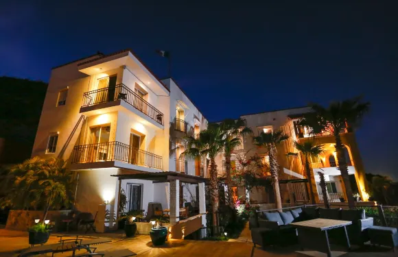 瑪利亞馬爾套房酒店