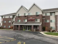 Hawthorn Extended Stay by Wyndham Milwaukee Airport