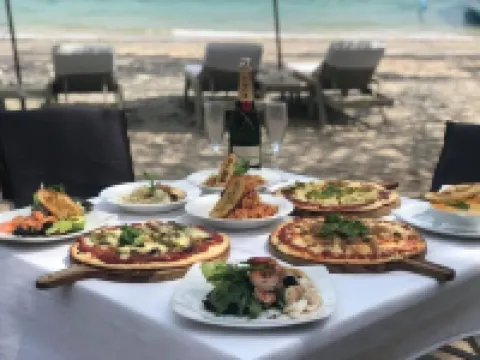 Scallywags海灘俱樂部 吉利阿爾酒店