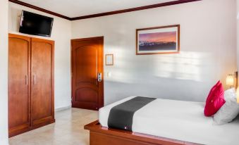 Monte Salerno Hotel & Suites