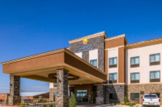 舒適套房飯店-穆爾俄克拉何馬市