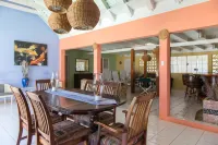 Gemini Villa Hotels in Coral Spring