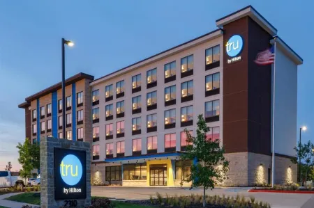 Tru by Hilton Frisco Dallas