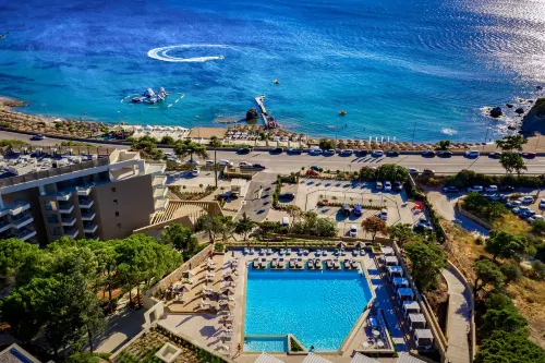 Vincci EverEden Hotels in Saronikos
