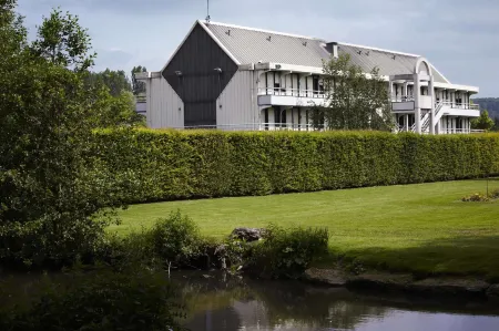 Premiere Classe Creil - Villers Saint Paul Отели в г. Клермон