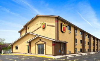 Super 8 by Wyndham Cedar Rapids