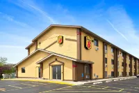 Super 8 by Wyndham Cedar Rapids Hotels near Walmart Supercenter
