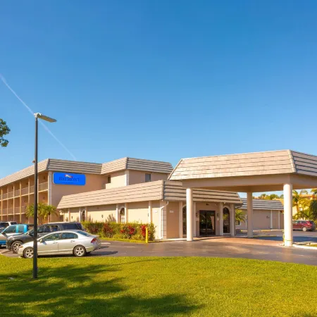 Baymont by Wyndham Bonita Springs Naples North