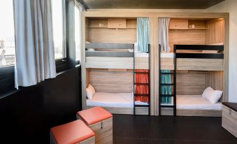 The People - Paris Marais