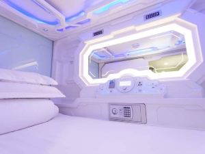 Bestow Capsule Hostel