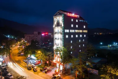 Dinh Gia Hotel  호텔