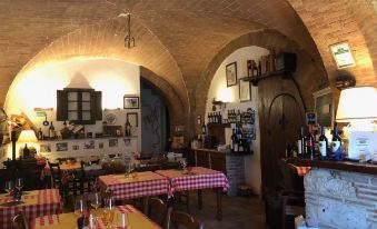 Locanda Il Sigillo B&B e Ristorante - Housity