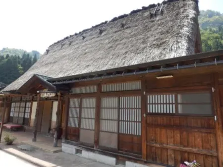 Minshuku Goyomon Отели рядом со станцией JR Etchu-Yamada station