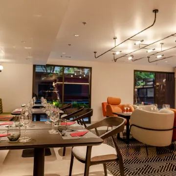 Oakwood Studios Sukhumvit Bangkok Отели рядом с достопримечательностью «Тхонг Лор»