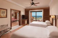 Sheraton Fuerteventura Beach, Golf & Spa Resort فنادق في Maxorata