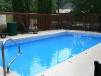 Hampton Inn Huntington/Barboursville - piscina
