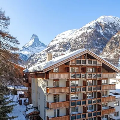 Hotel Holiday Hotels near Zermatt Train Station
