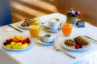 Tuscany Inn - breakfast
