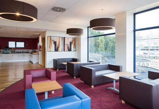 트래블로지 바르셀로나 로스피탈렛 객실 이미지