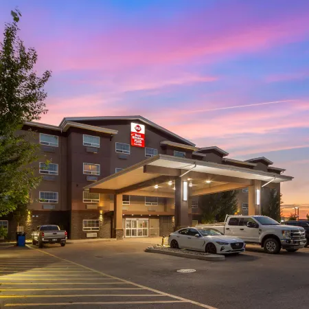 Best Western Plus Fort Saskatchewan Inn  Suites