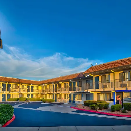 Motel 6 Vallejo, CA - Six Flags West