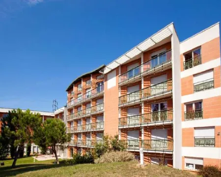 Cerise Valence Hotéis em Valence