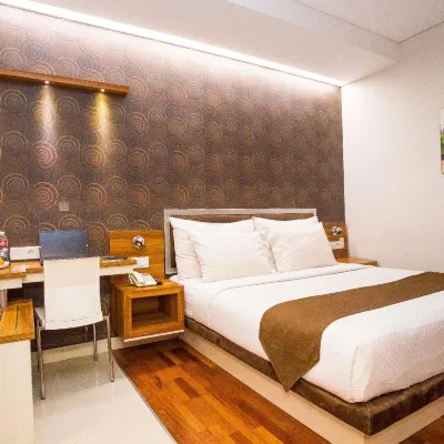 Life Hotel Sudirman Surabaya Hotel dekat Jalan Basuki Rahmat