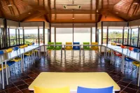 HI Almada - Pousada de Juventude - breakfast