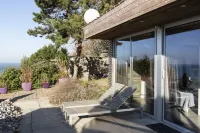 Domaine du Grand Bec Hotels in Cricquebeuf