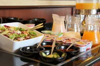 Bastion Hotel Dordrecht Papendrecht - breakfast