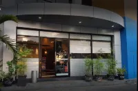 Boulevard Hotel Ternate 파킹 에어리어 펠라부한 세무트 주변 호텔