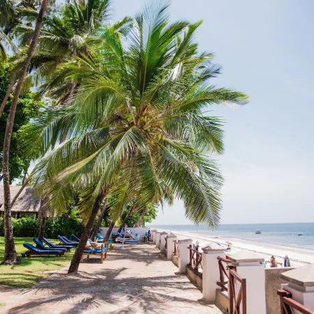 Plaza Beach Hotel