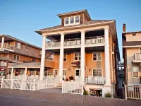 Lankford Hotel and Lodge Hotels near Boardwalk