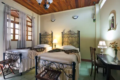 Hotel Casa San Francisco Hotels near Guadalupe Church
