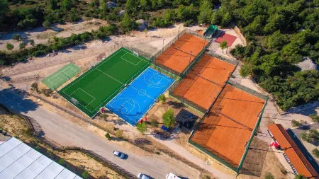 Amadria Park Family Hotel Jakov Отели в г. Гребаштица