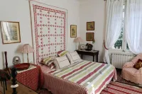 Le Domaine de Saint Veran Hotels in Plan-d'Orgon