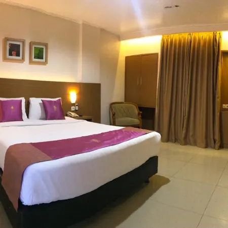 Grand Gallery Hotel Bukittinggi Отели в г. Букиттинги