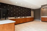 SpringHill Suites Chester - breakfast