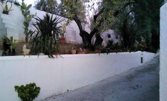 2 Bedrooms House with Shared Pool Enclosed Garden and Wifi at Jaen