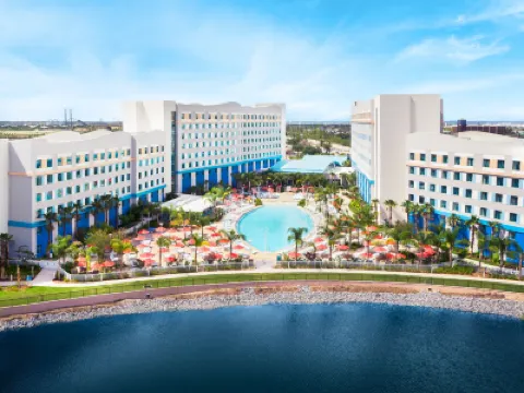 環球無盡夏度假酒店-沖浪旅館及套房 酒店