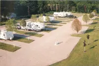 Indian Hills Inn & RV Park