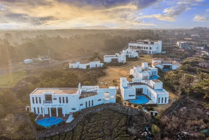 Libentia Hotel & Pool Villa