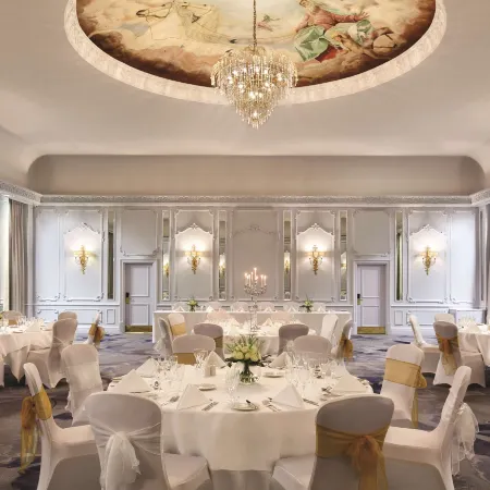DoubleTree by Hilton Brighton Metropole