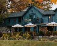 Highlander Mountain House Hotels in Highlands