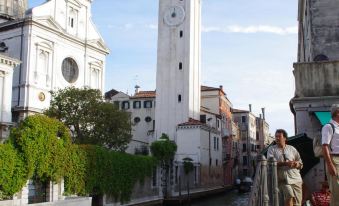 Venice Rainbow Apartment San Marco